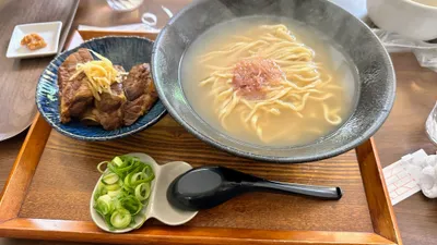 首里ほりかわ